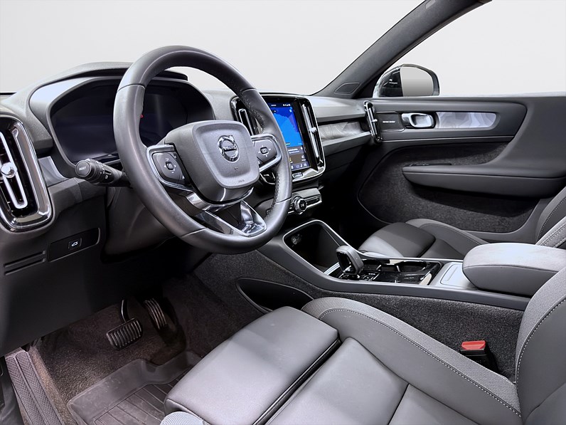 Volvo XC40 Recharge Twin 408hk Ultimate H/K 360 Navi Läder