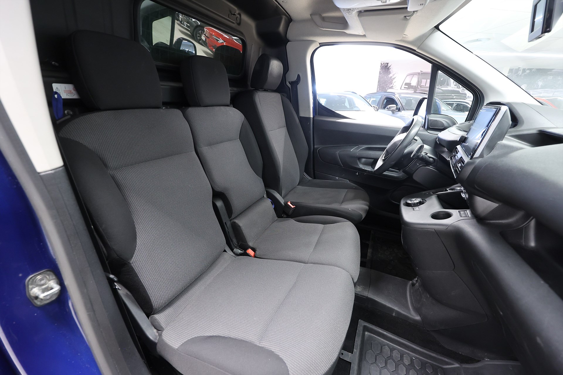 Peugeot Partner 1.5 BlueHDi 130hk *Kampanj!* V-inrett Värmare