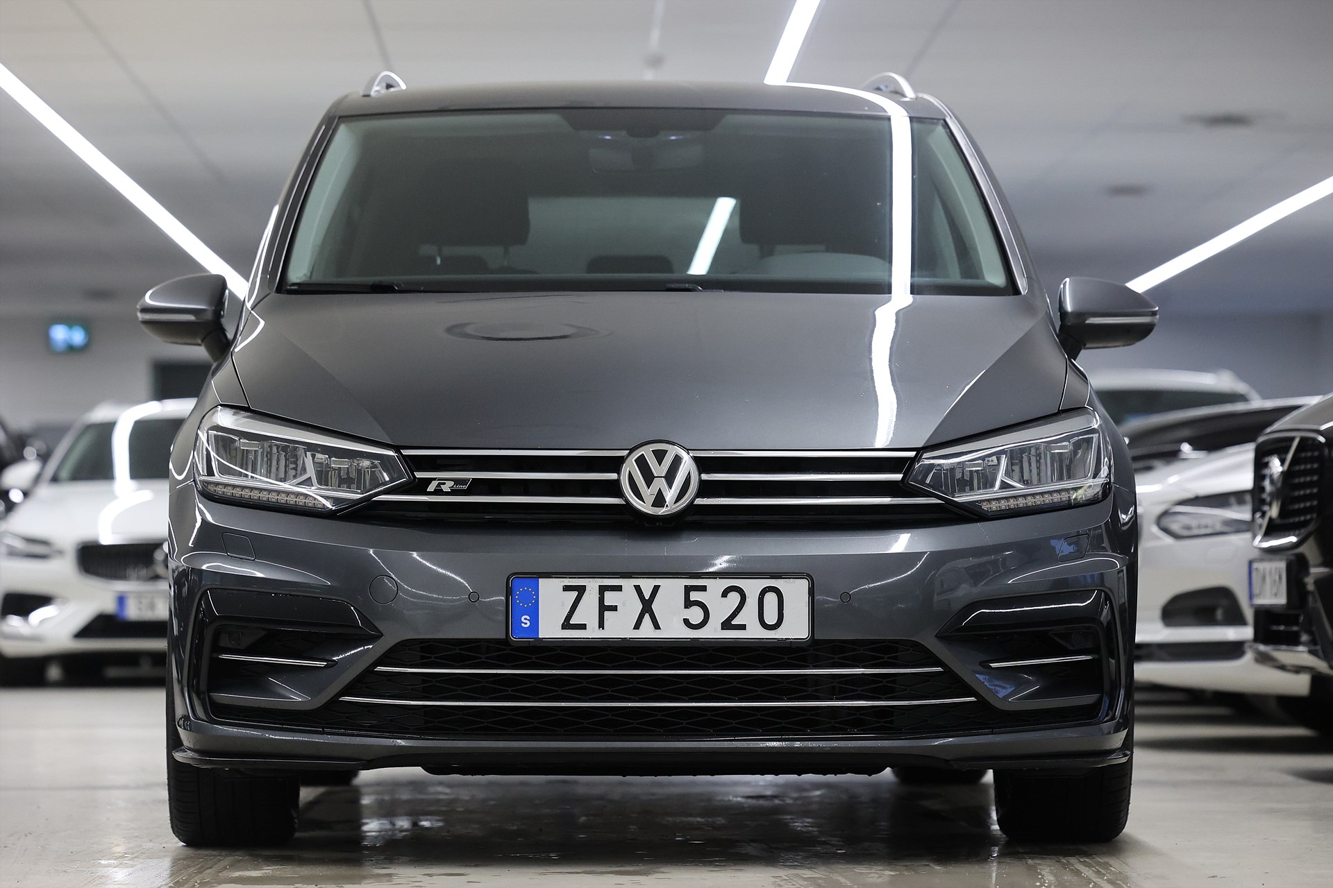 Volkswagen Touran 1.8 TSI 180hk *Hjulkampanj!* R-Line Drag