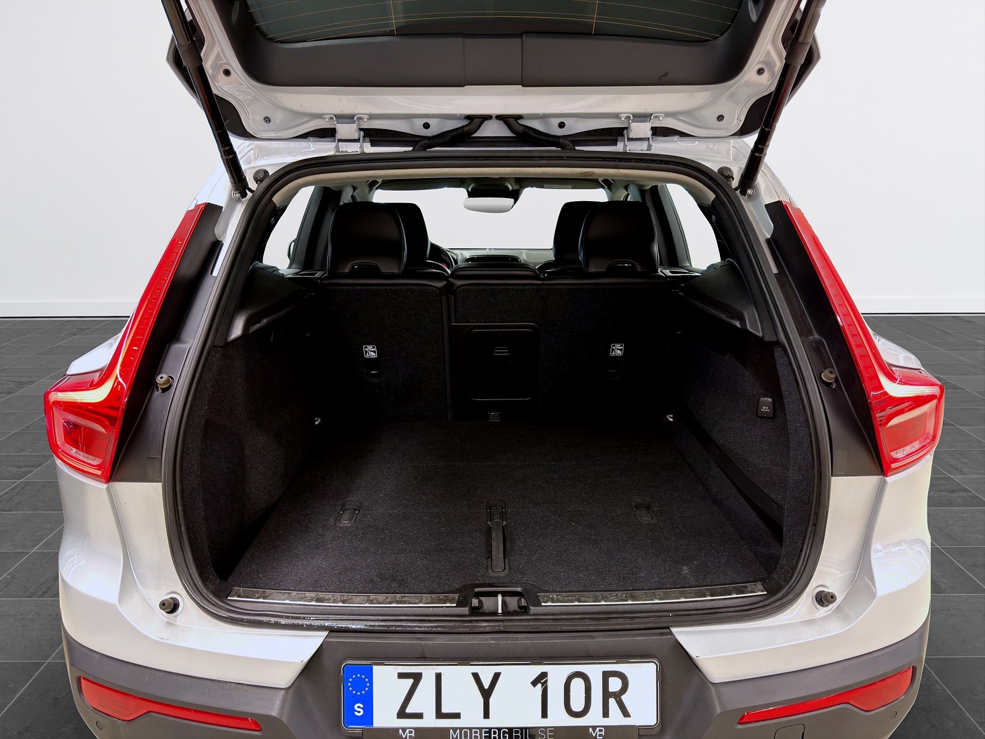 Volvo XC40 D3 150hk Inscription Navi Keyless Värmare B-Kamera