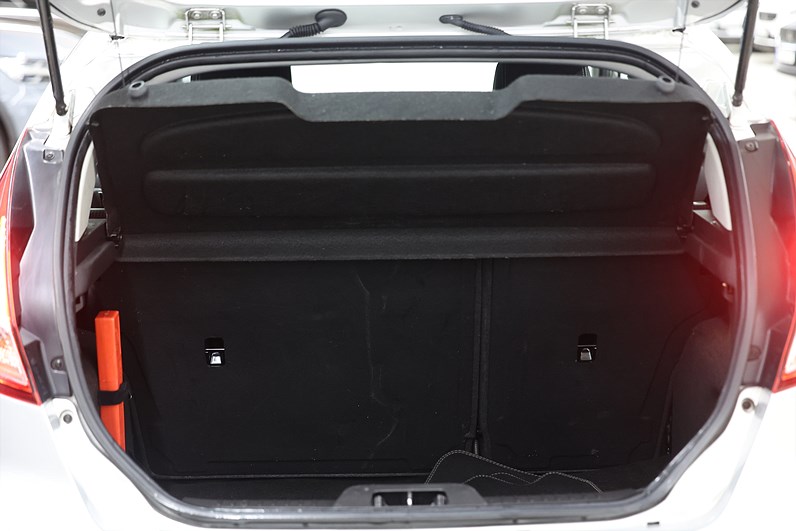 Ford Fiesta 1.0 EcoBoost 100hk *Hjulkampanj!* Titanium PDC Farth