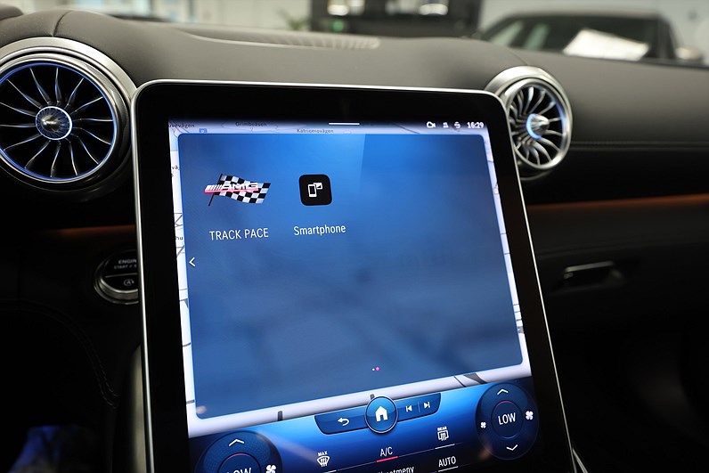 Mercedes-Benz AMG SL 63 4M+ Keramiska HUD Dynamic Plus