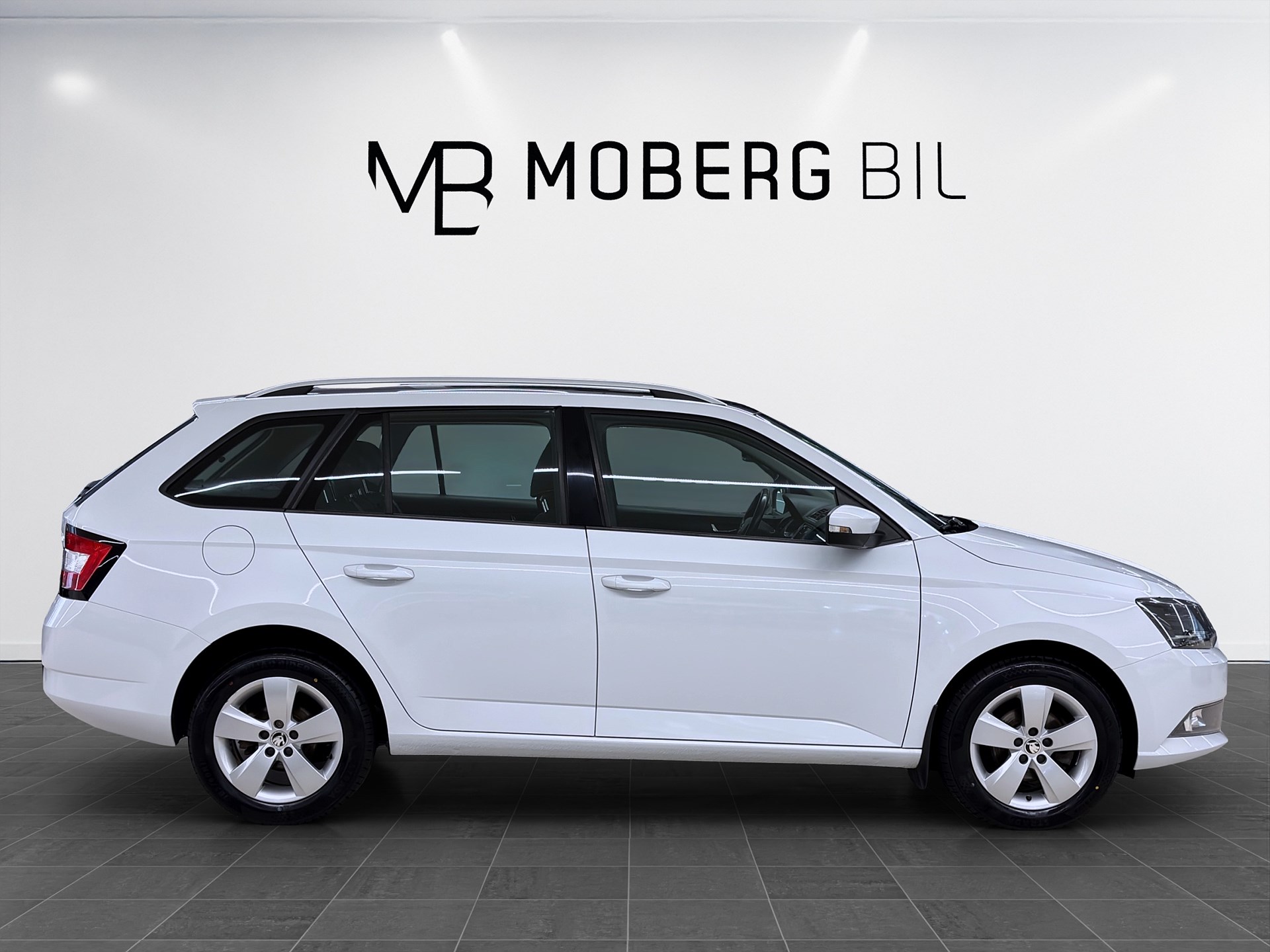 Škoda Fabia Kombi 1.2 TSI Manuell 90hk Style Pano Drag PDC