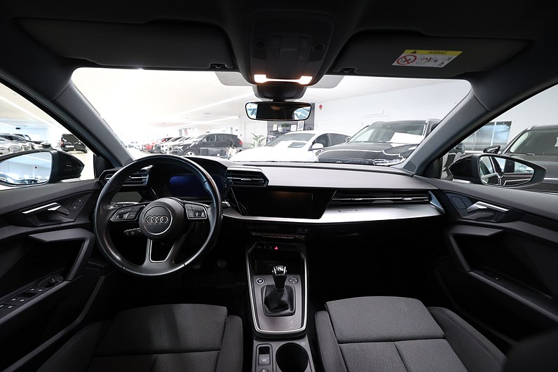 Audi A3 Sportback 35 TFSI 150hk Comfort PDC LED Cockpit