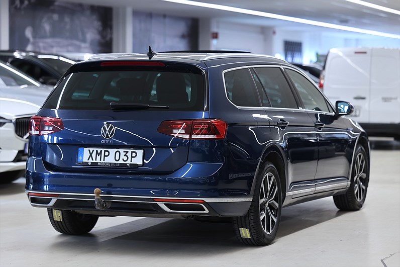 Volkswagen Passat Sportscombi GTE 218hk Pano Navi B-kamera Drag