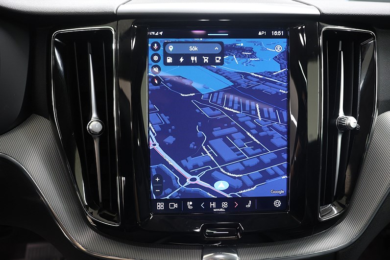 Volvo XC60 Recharge T6 AWD 350hk *Hjulkampanj!* Core Läder