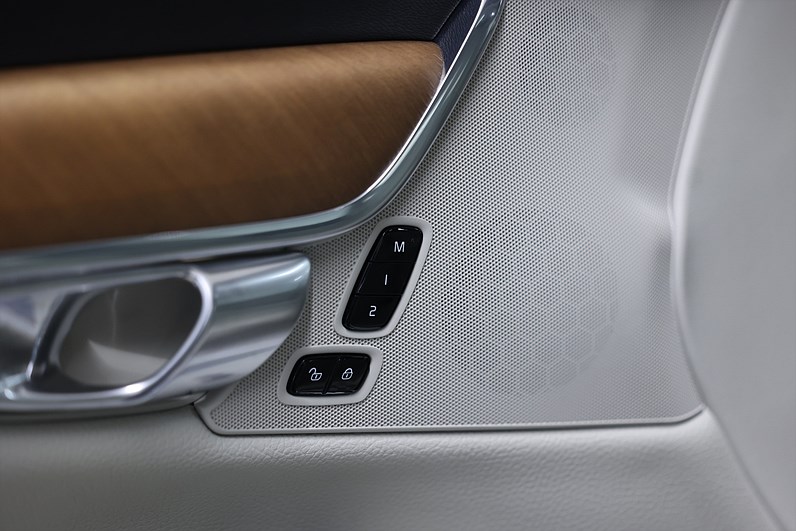 Volvo S90 T8 TwEn AWD 407hk Inscription Pano Drag