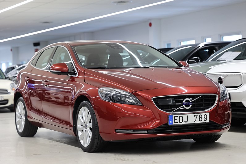 Volvo V40 D3 150hk Aut Summum Teknik Pkt Skinn Värmare
