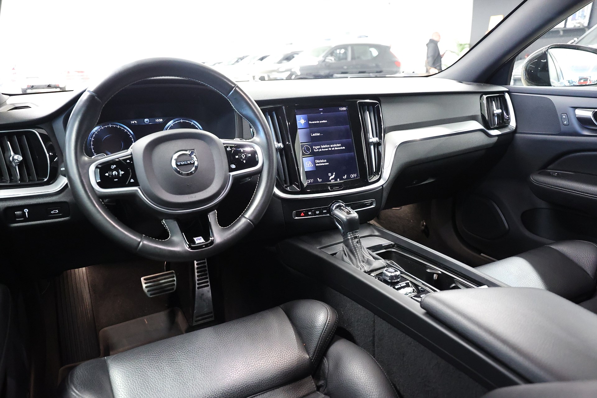 Volvo V60 T5 250hk R-Design Läder Keyless Värmare B-Kamera