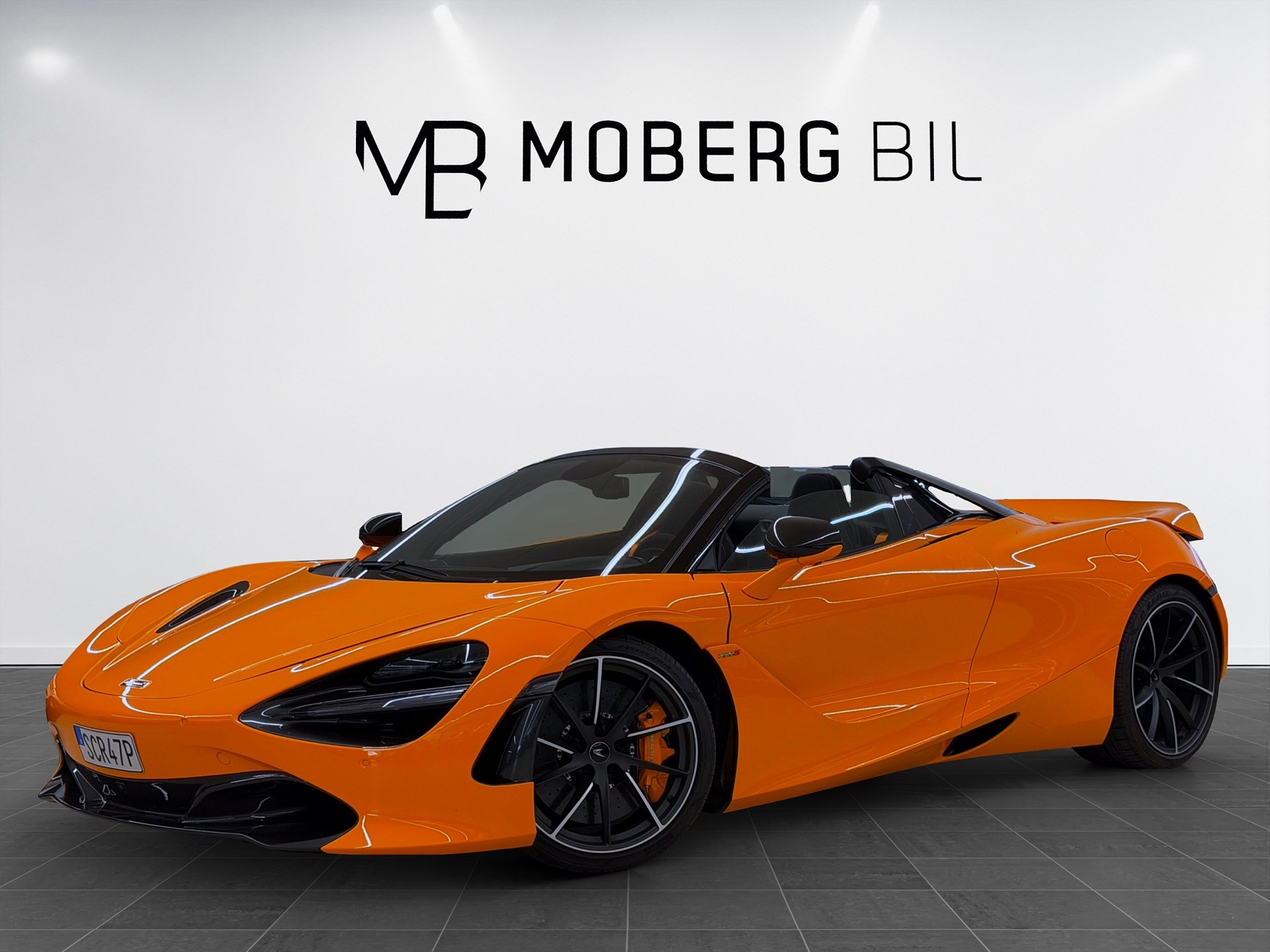 McLaren 720S Spider Performance Plus B&W Carbon Lift