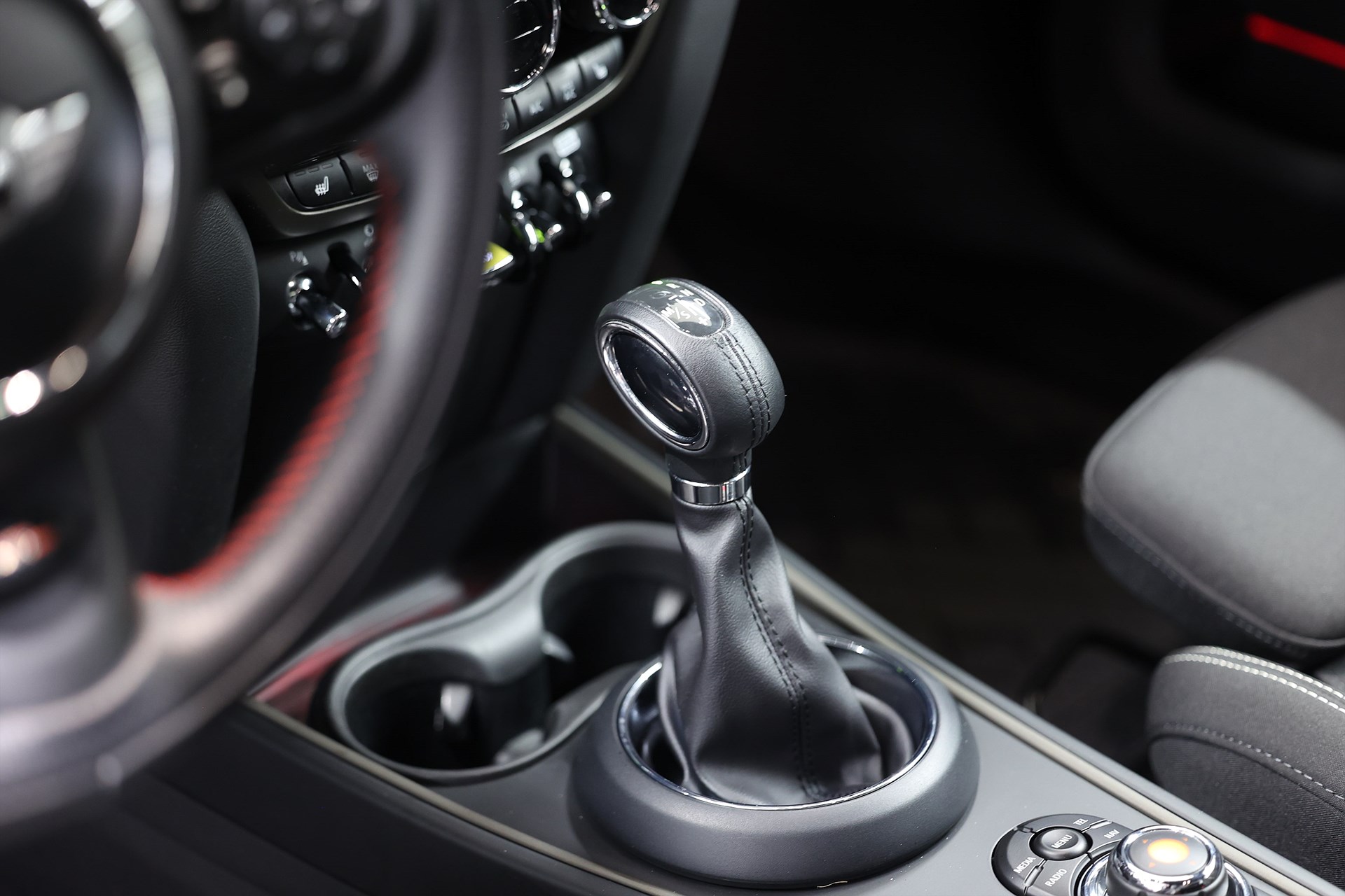Mini Cooper Countryman SE ALL4 Pepper Keyless Navi PDC MOMS