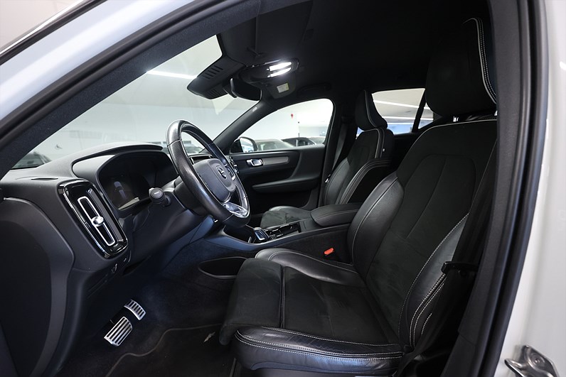 Volvo XC40 P8 Recharge *Hjulkampanj!* Core 532km räckvidd Drag