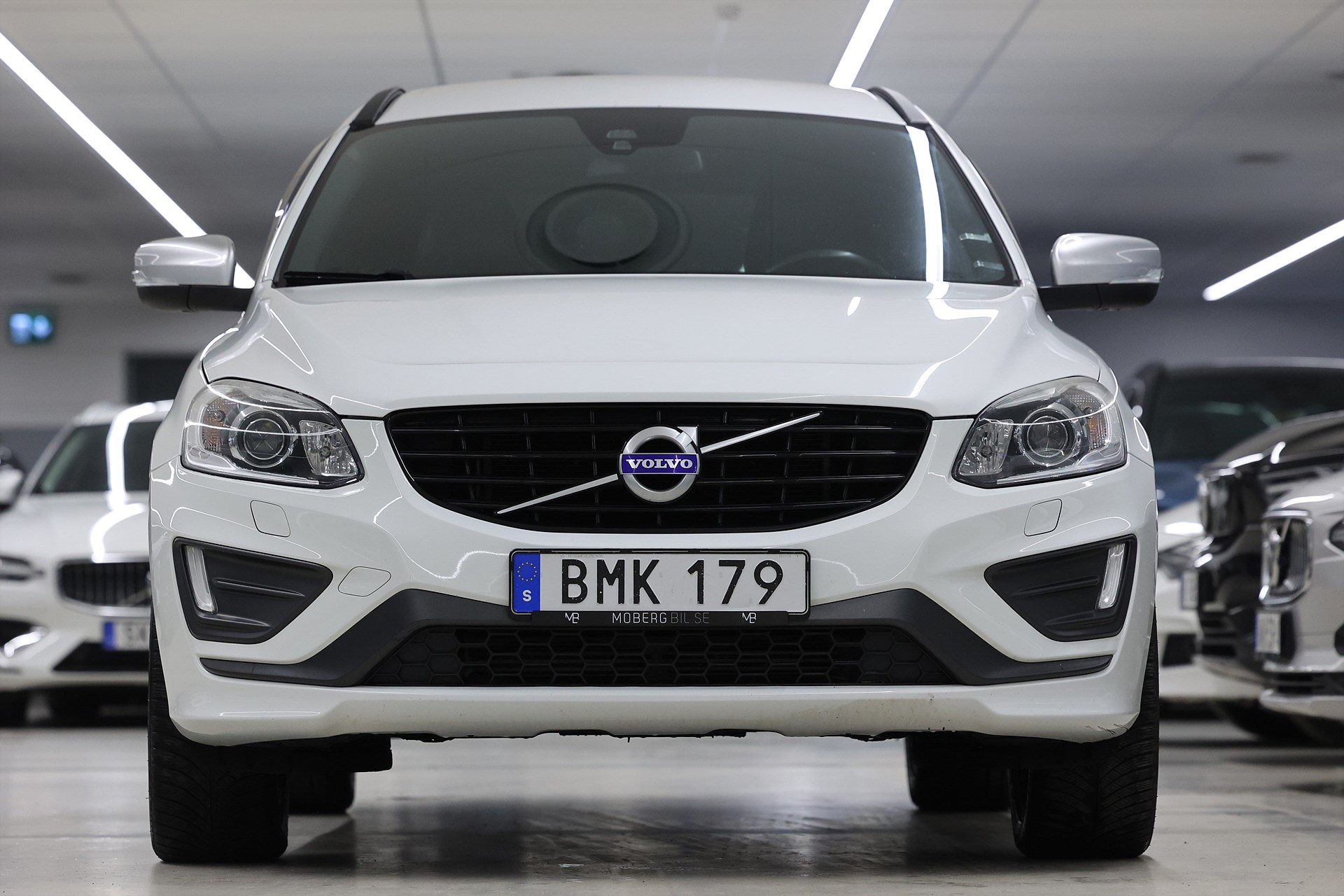 Volvo XC60 D4 190hk *Hjulkampanj!* R-Design Navi PDC Drag Värmare Drag