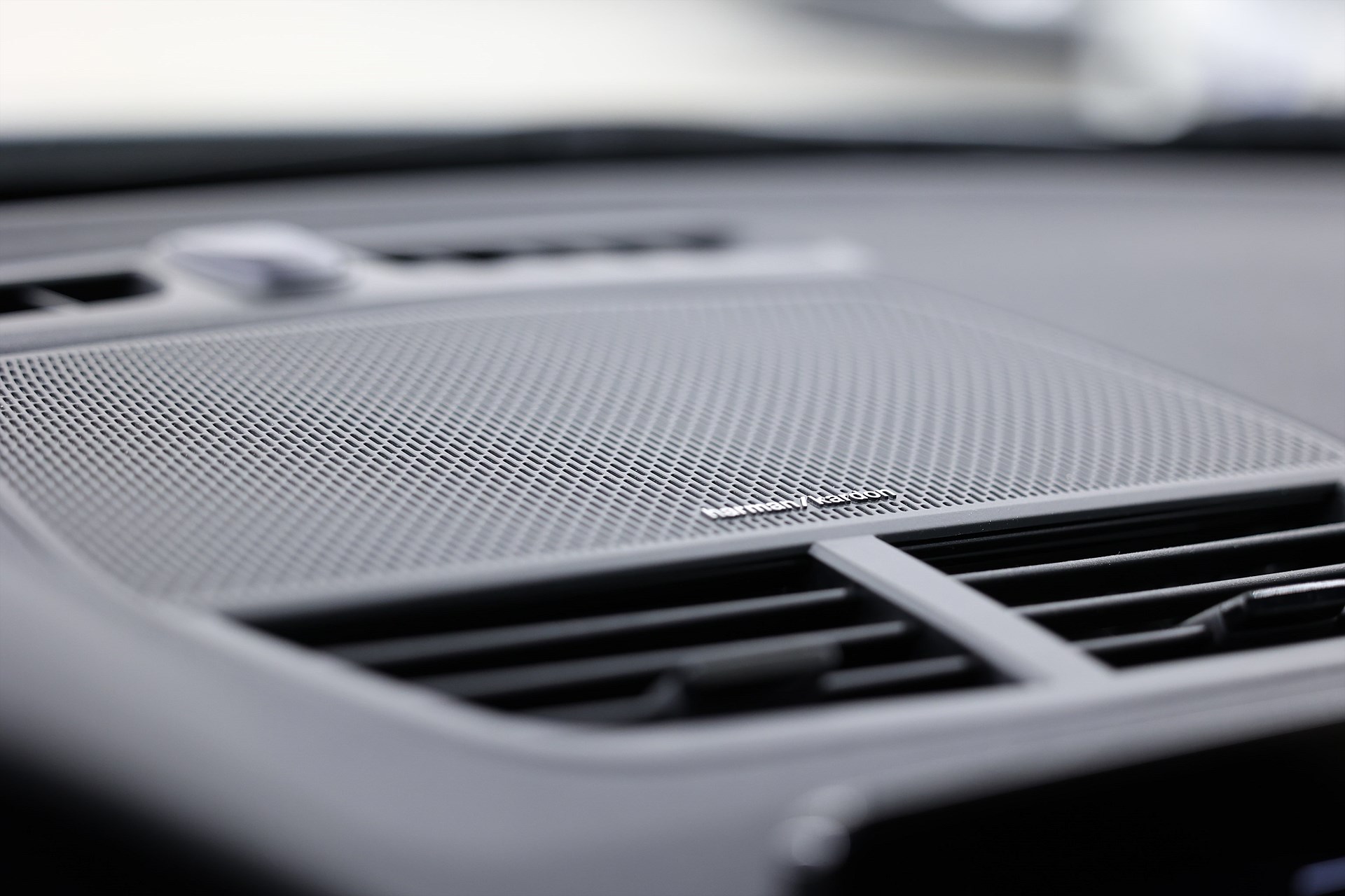 Polestar 2 Long Range DM AWD Plus Paket H/K Pano B-Kamera