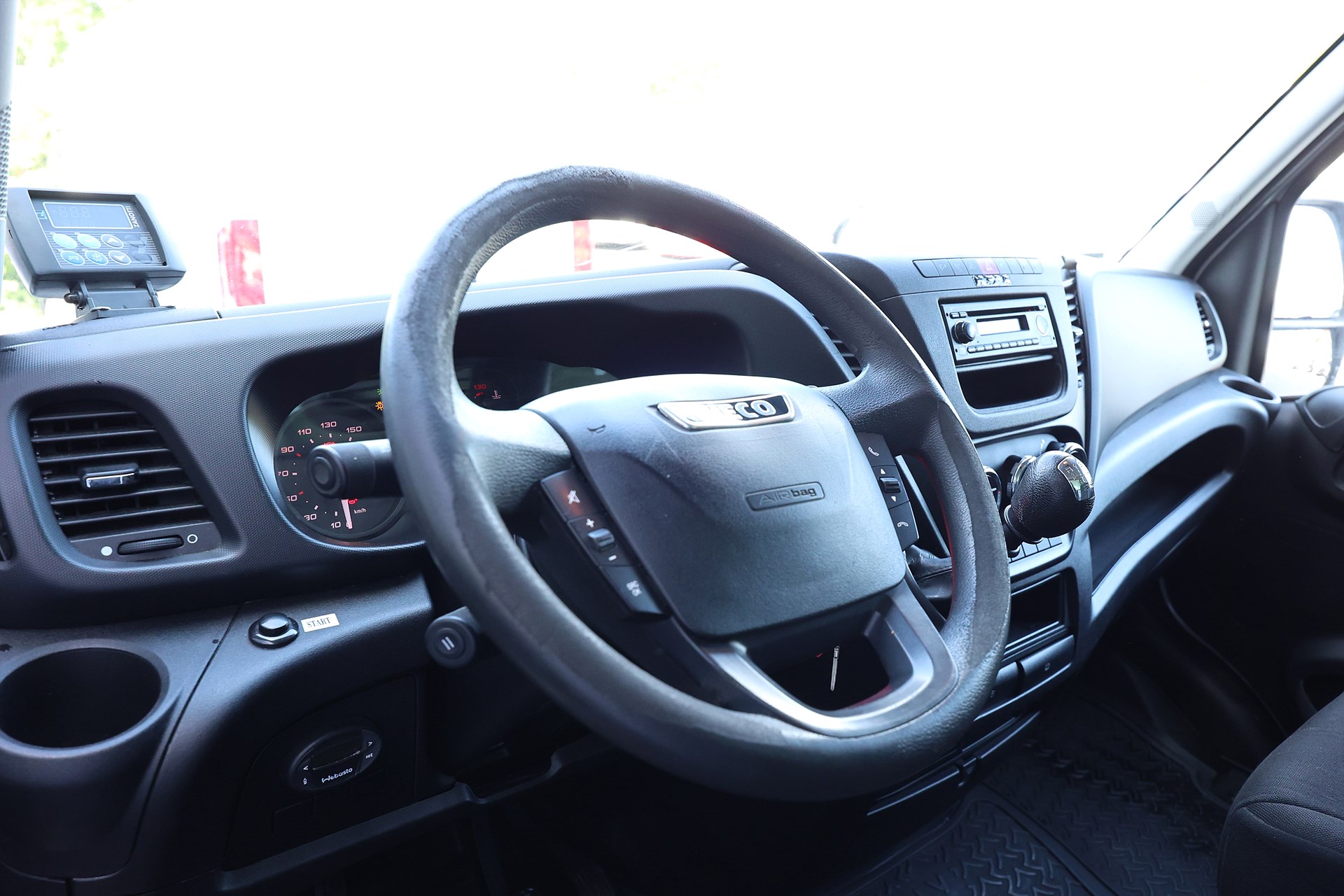 Iveco Daily 2.3 JTD 146hk Kylbil BG-Lyft Webasto LEASEBAR
