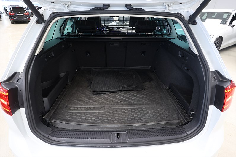 Volkswagen Passat GTE 1.4 TSI 218hk *Kampanj!* Värmare Kamera Drag