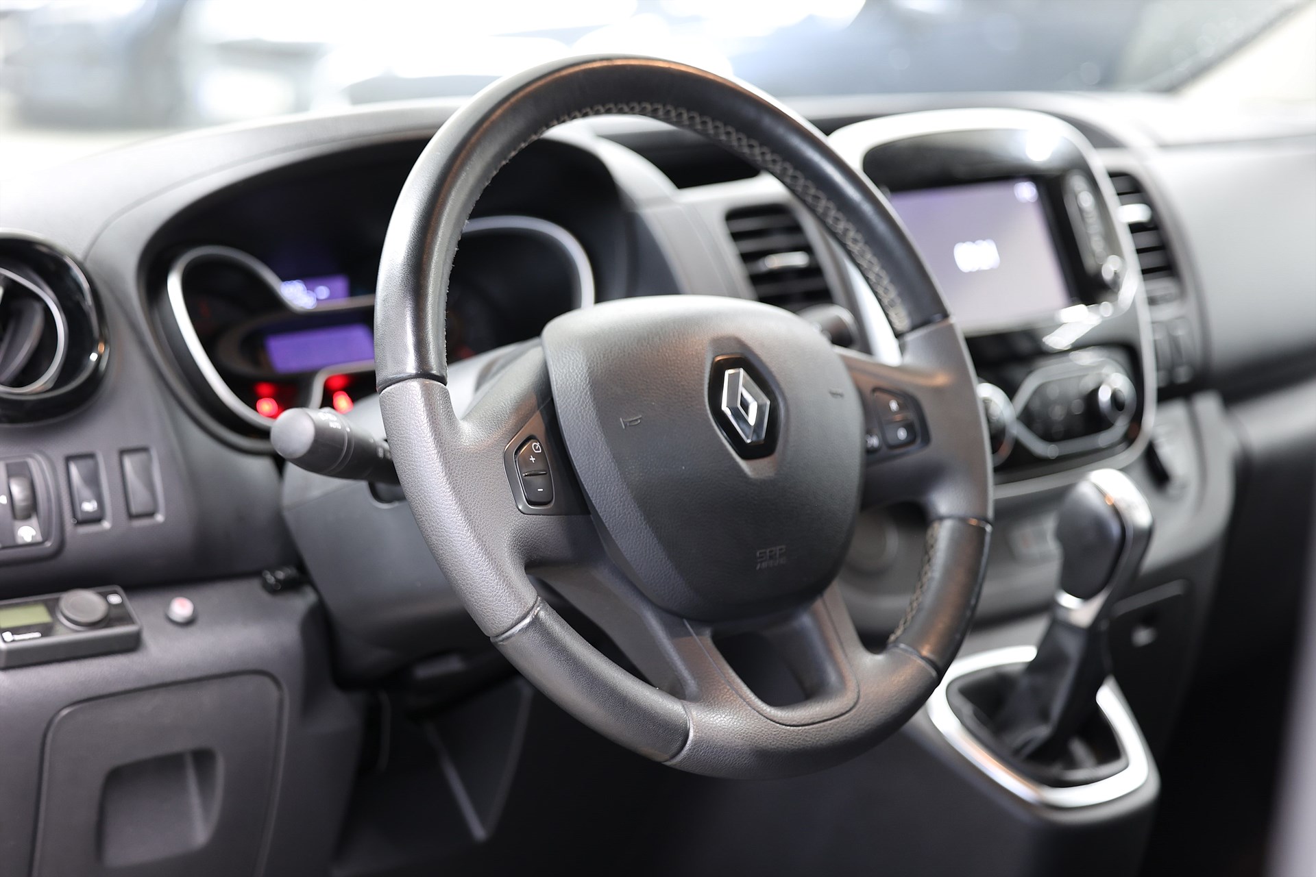 Renault Trafic 2.0 dCi EDC 145hk V-inrett Värmare