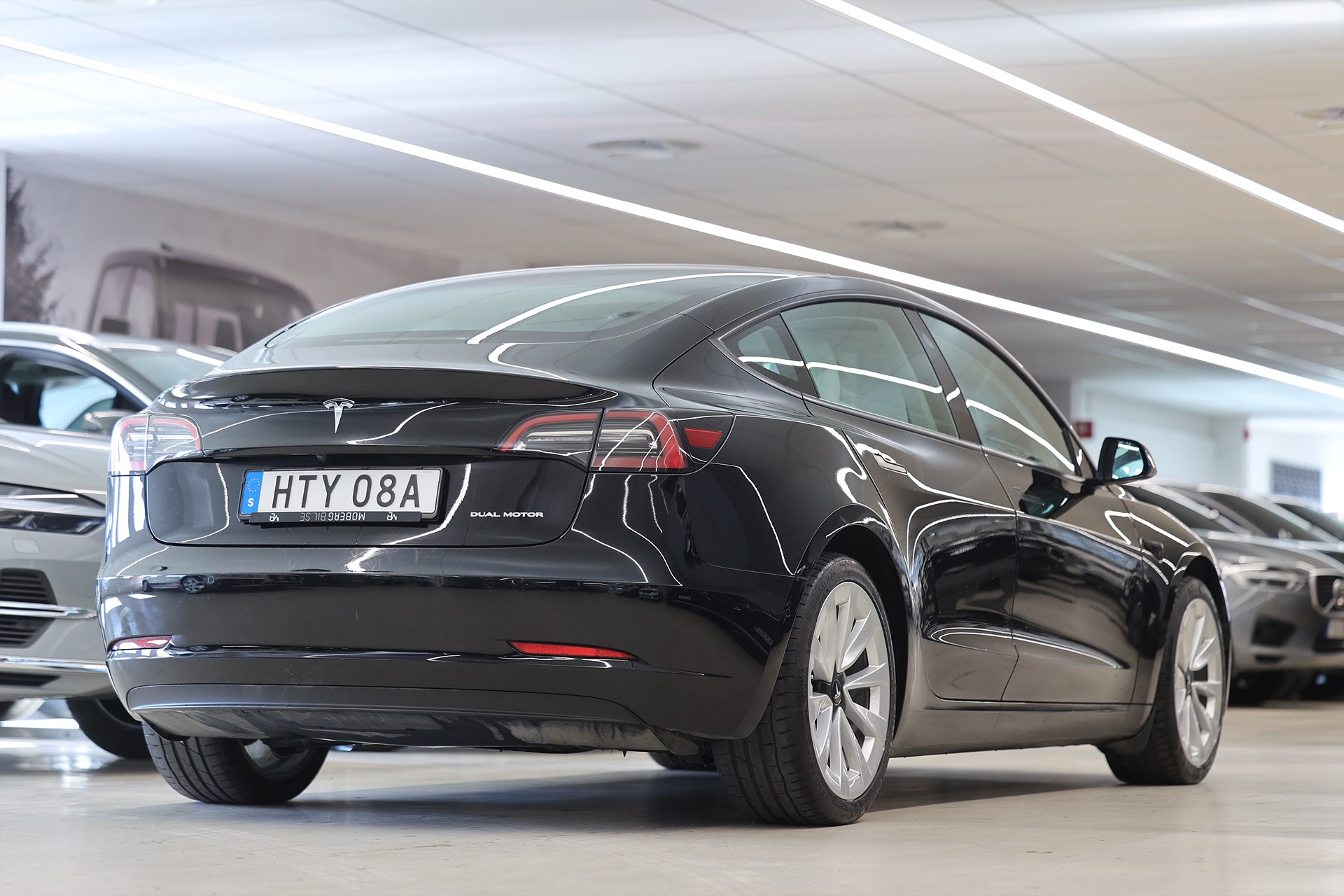 Tesla Model 3 Long Range AWD 440hk AP Pano Läder Navi Drag