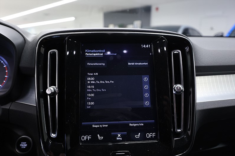 Volvo XC40 T3 163hk Momentum Pro Navi Värmare VOC PDC
