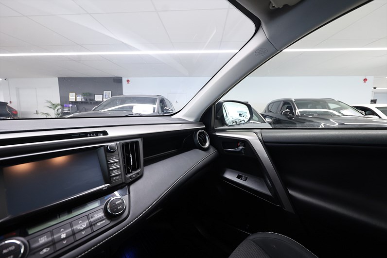 Toyota RAV4 Hybrid 2.5 Dual AWD-i 197hk Active B-kamera