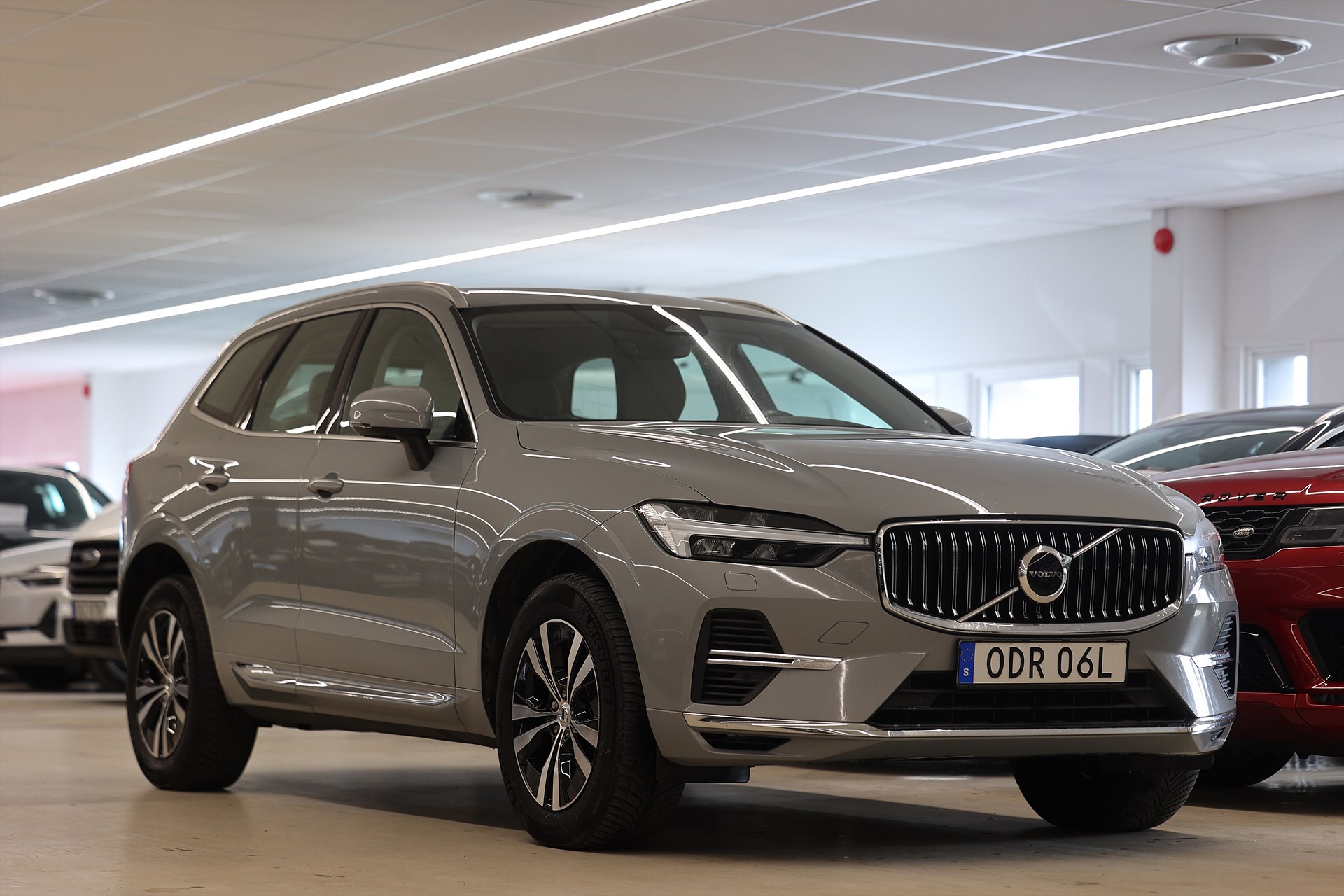 Volvo XC60 Recharge T6 AWD 350hk Core Pano Läder Värmare