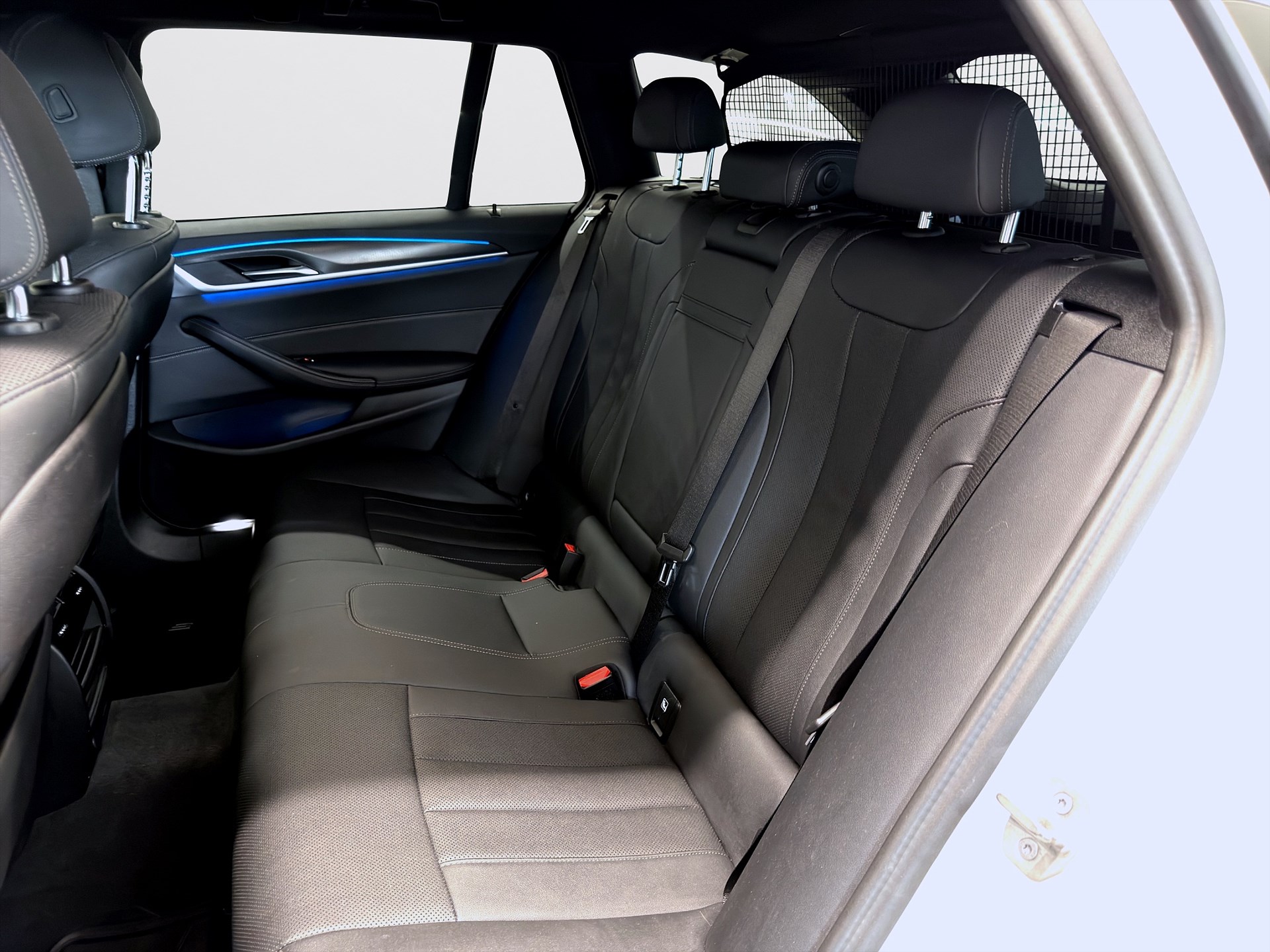 BMW 530e xDrive Touring 292hk M sport Läder B-Kamera