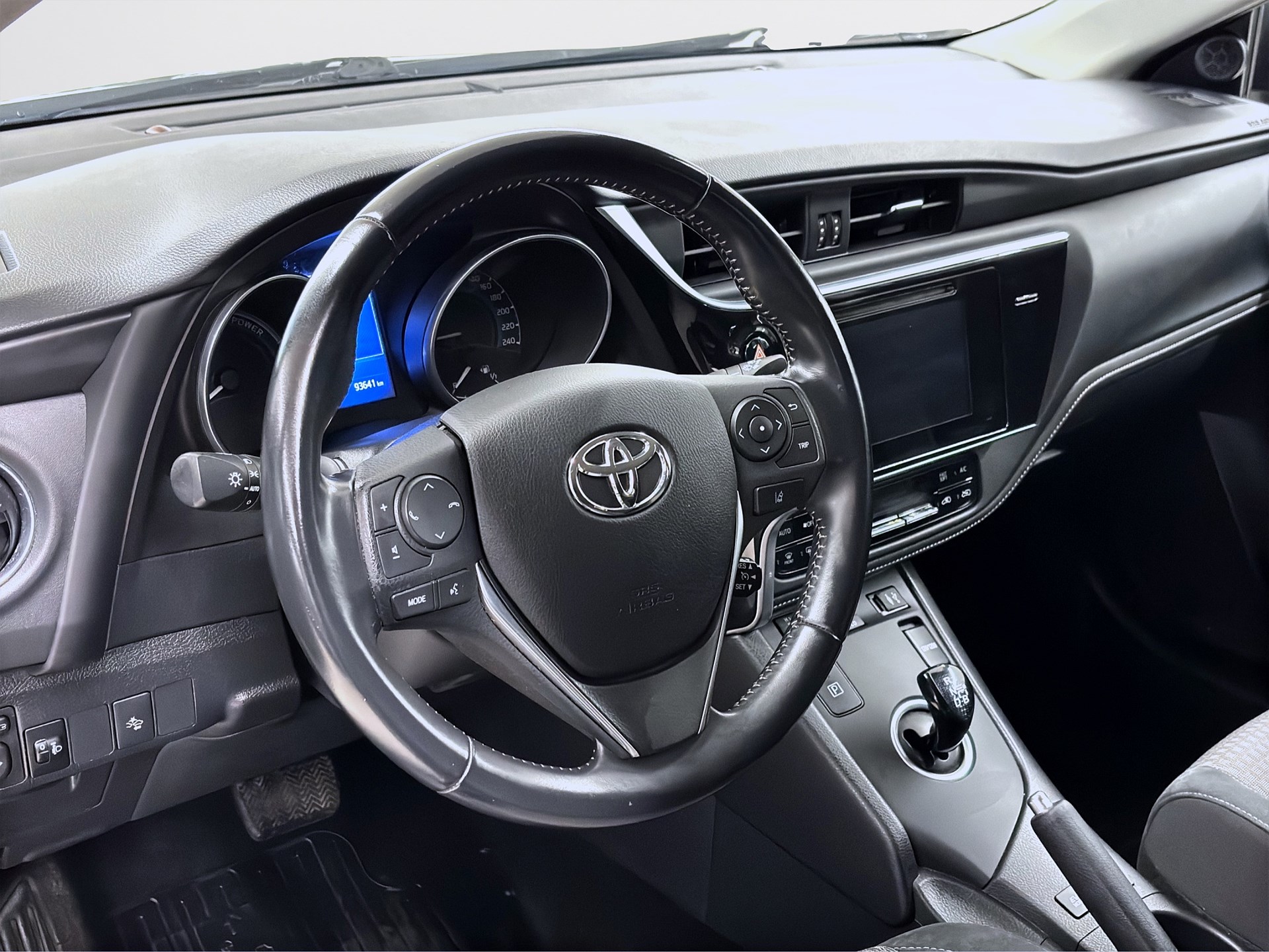 Toyota Auris Hybrid 136hk Intense Edition B-kamera