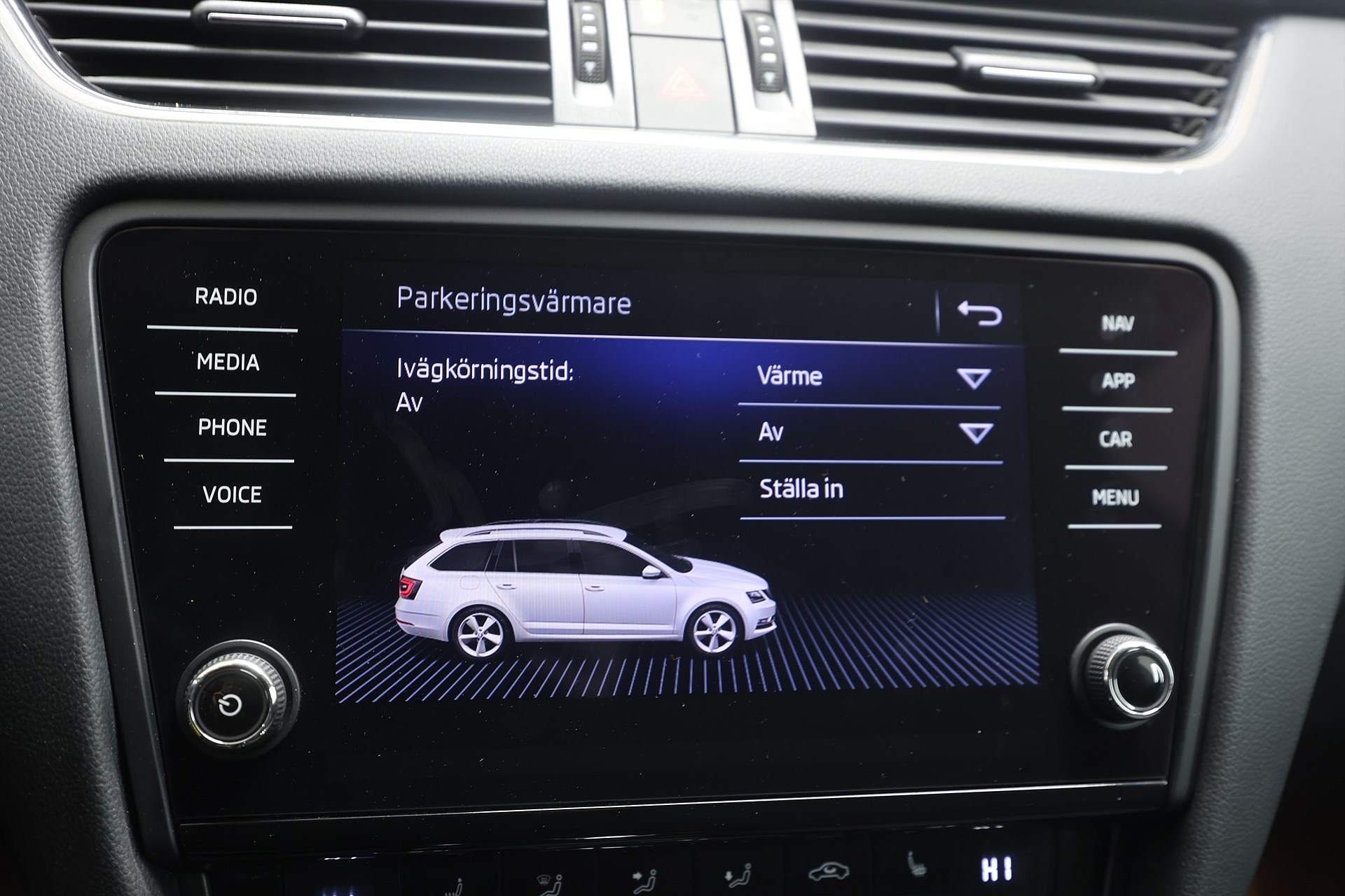 Skoda Octavia Kombi 1.0 TSI 115hk Style Canton Navi