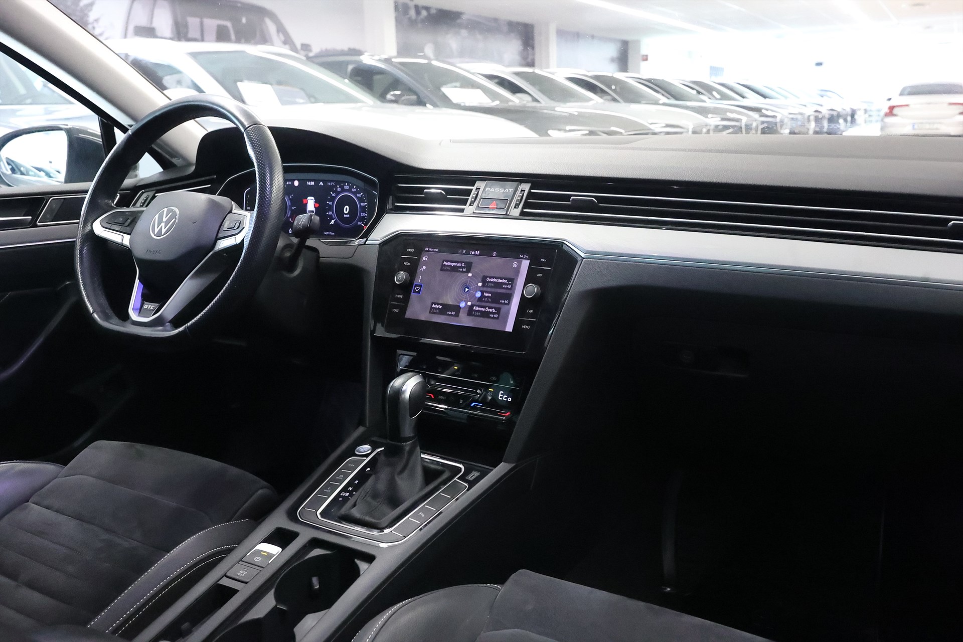 Volkswagen Passat Sportscombi GTE 218hk Dynaudio Värmare Drag