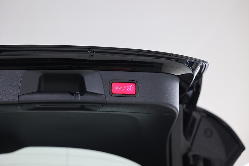 Mercedes-Benz B 180 136hk *Hjulkampanj!* Drag B-kamera Navi