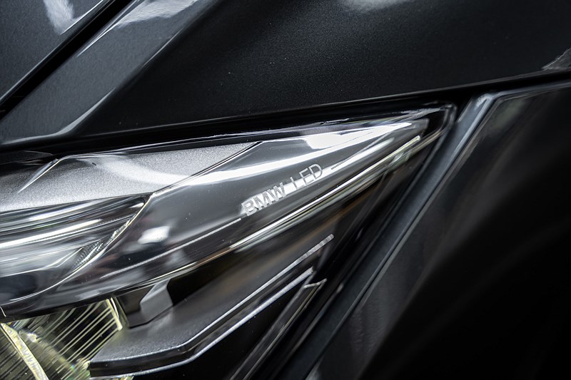 Bmw 320 2019 - miniatyr 3