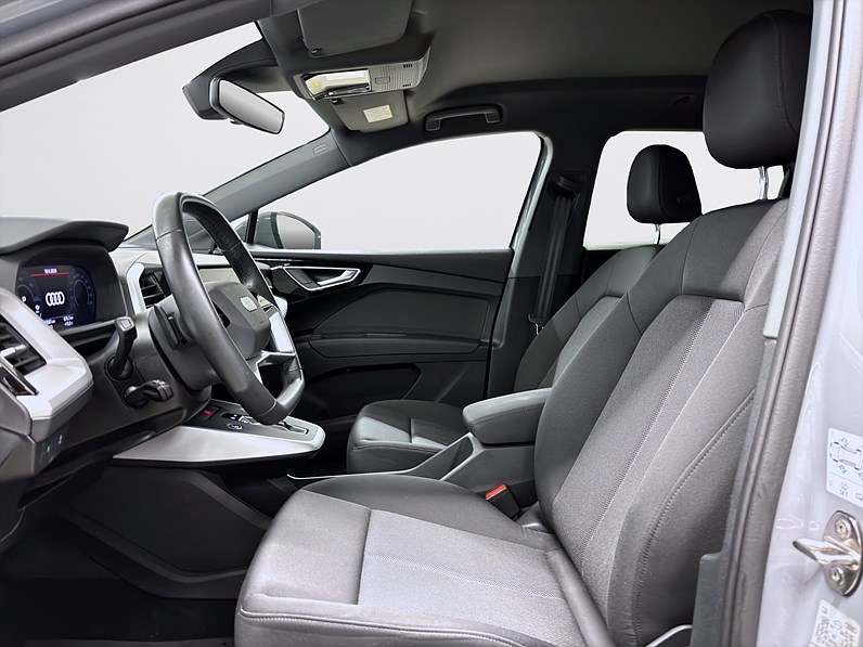 Audi Q4 40 e-tron 204hk Helg på Moberg! Sport Edt Proline Sonos PDC Keyless