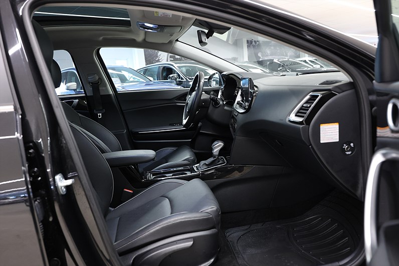 Kia Ceed SW PHEV 141hk Advance Plus Pano B-kamera Drag