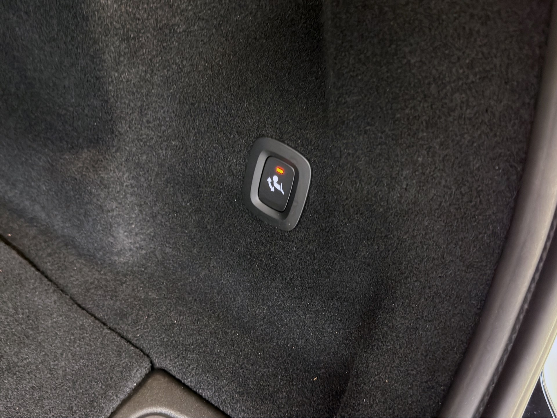 Volvo XC60 Recharge T6 AWD 350hk Plus Black Nordic Edt. Pano H/K Drag
