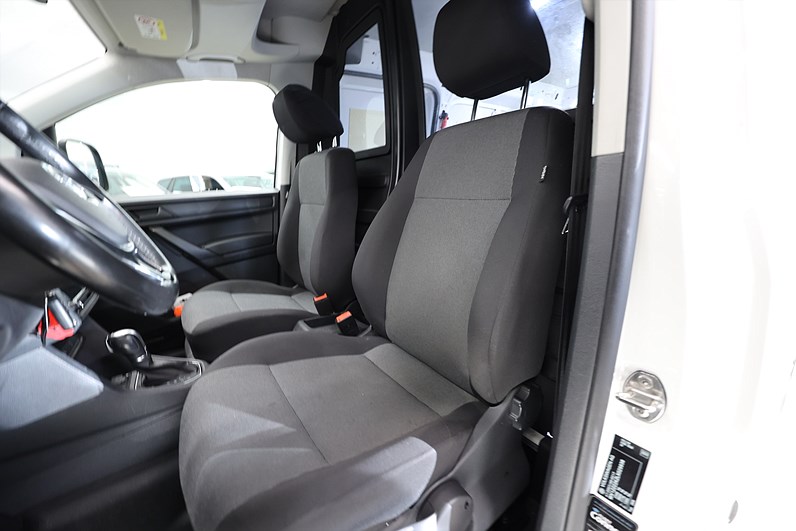 Volkswagen Caddy Maxi Van 2.0 TDI 102hk Värmare Drag LED MOMS