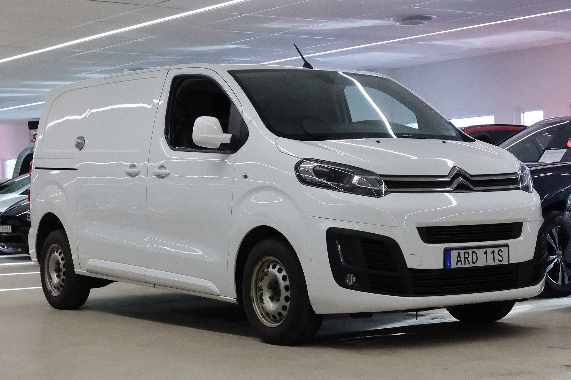 Citroën Jumpy 2.0 BlueHDi 180 177hk L2 Drag Värmare B-kamera MOMS