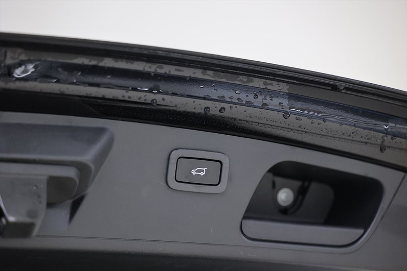 Jaguar E-Pace D150 AWD 150hk *Hjulkampanj!* B-kamera Drag