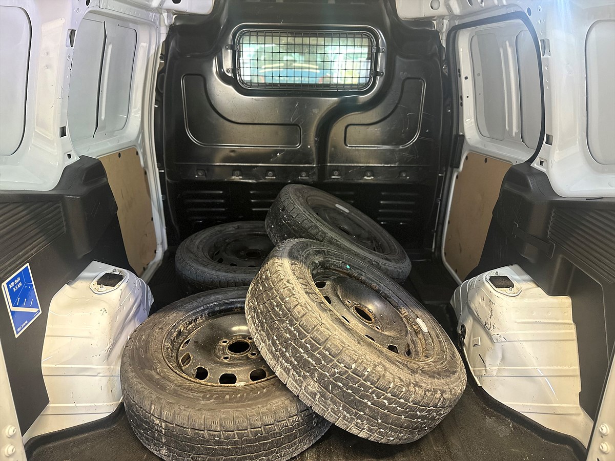 Ford Transit Courier – bild 7