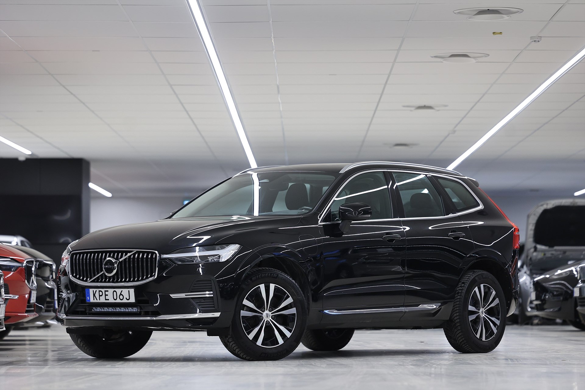 Volvo XC60 Recharge T6 AWD 350hk Core Pano Drag