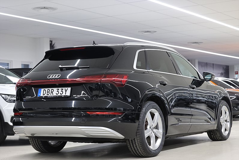 Audi e-tron 50 Quattro 313hk *Hjulkampanj!* Proline Navi B-kamera Drag MOMS