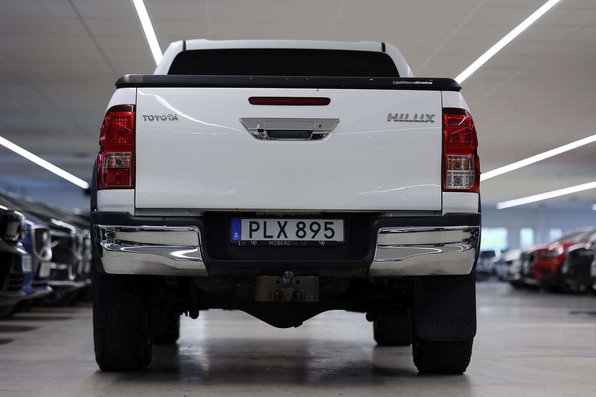 Toyota Hilux Dubbelhytt 2.4 AWD 150hk Invicible Drag Flaklock