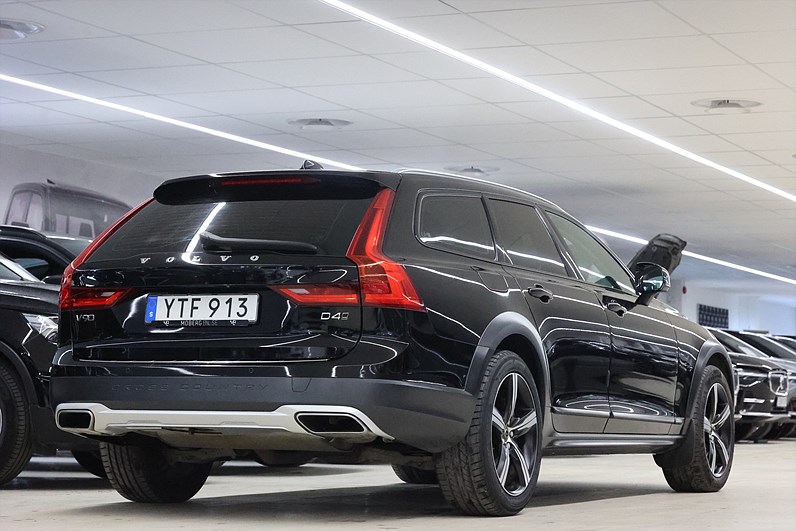 Volvo V90 Cross Country D4 AWD 190hk Momentum HUD H/K