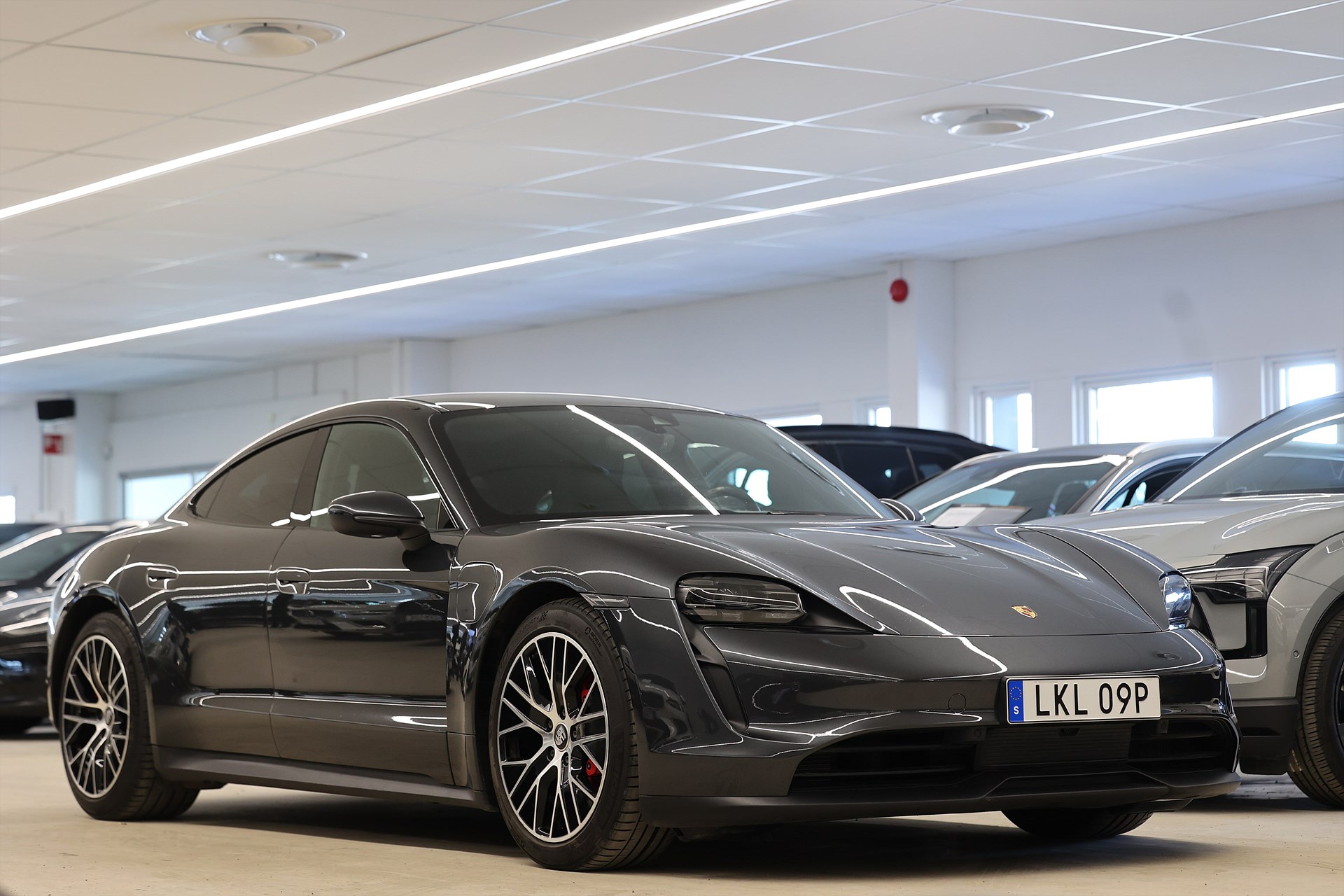 Porsche Taycan 4S Performance 571hk Chrono BOSE Pano