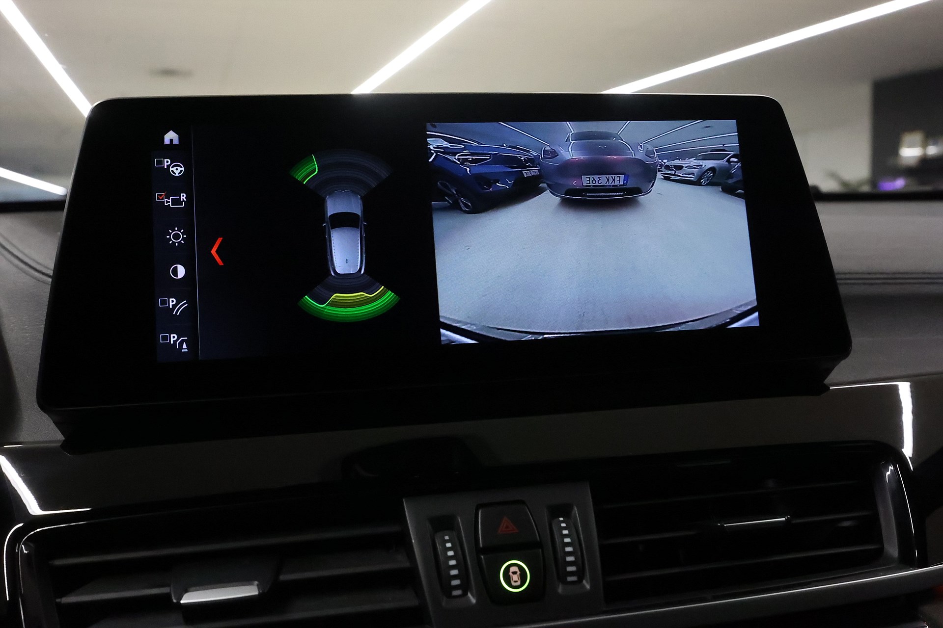 BMW X2 xDrive25e 220hk M Sport Shadow HUD H/K Skinn