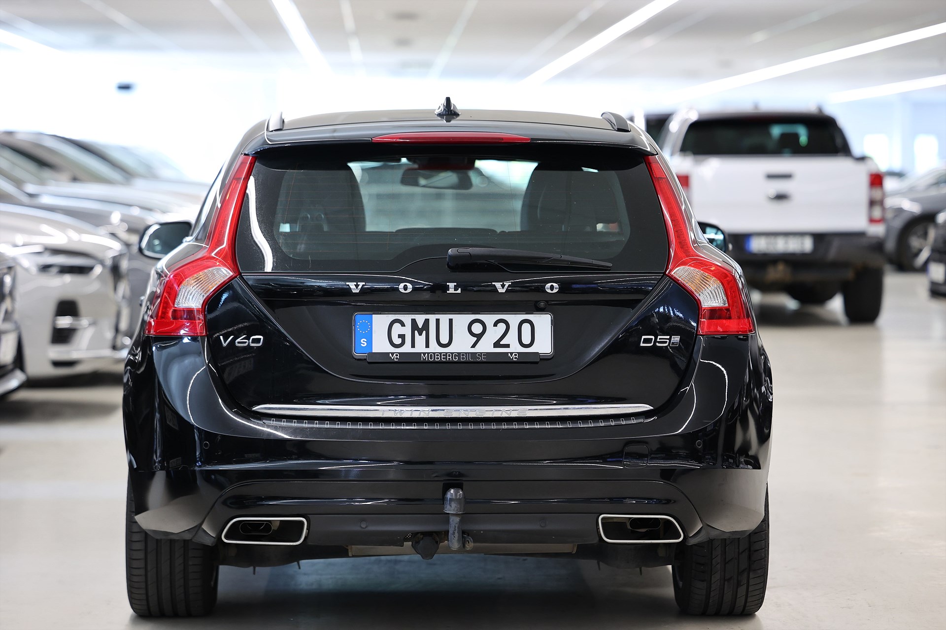 Volvo V60 D5 AWD Plug-in AWD Momentum B-Kamera Drag