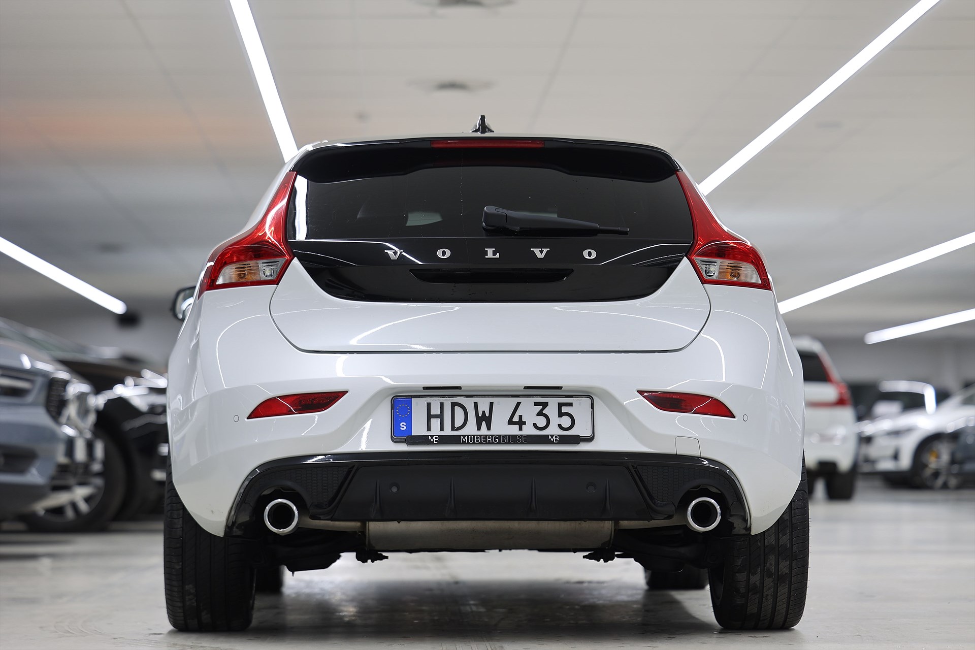 Volvo V40 D2 120hk R-Design PDC LED Farth Bluetooth