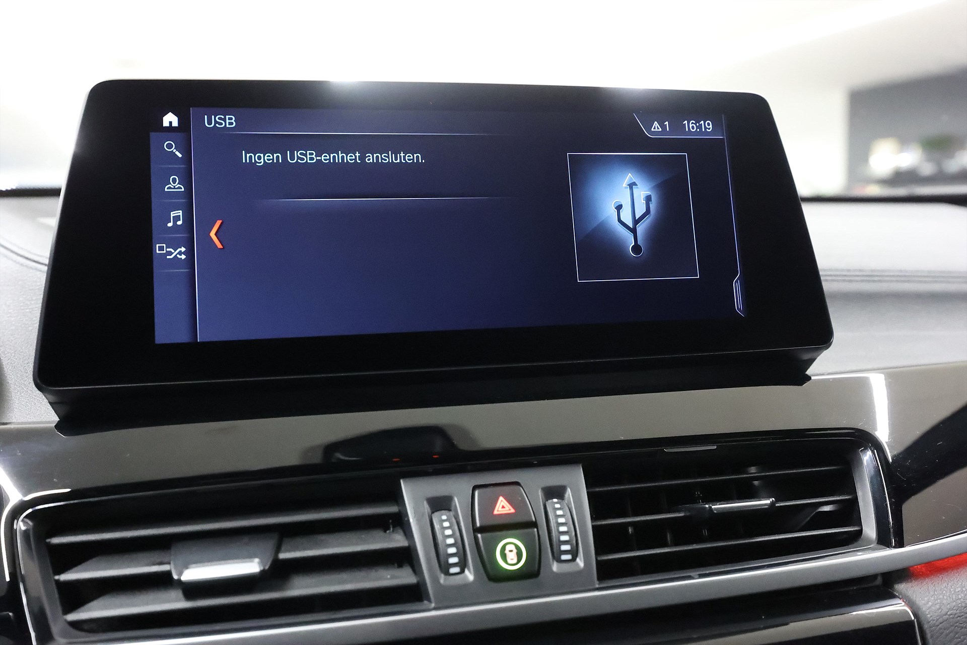 BMW X2 xDrive25e 220hk M Sport Shadow HUD H/K Skinn