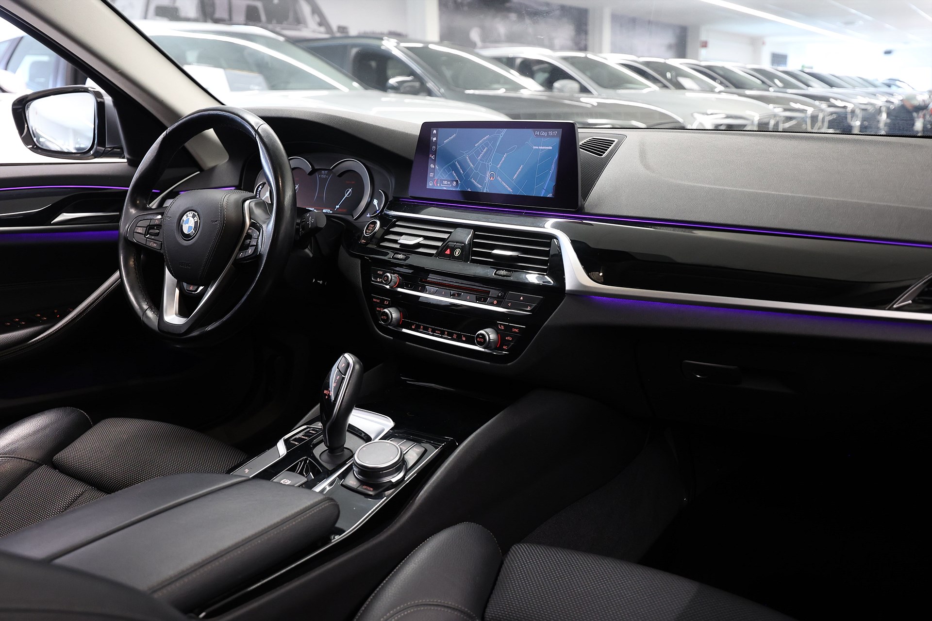 BMW 520d Touring 190hk Sport Line Navi PDC B-Kamera