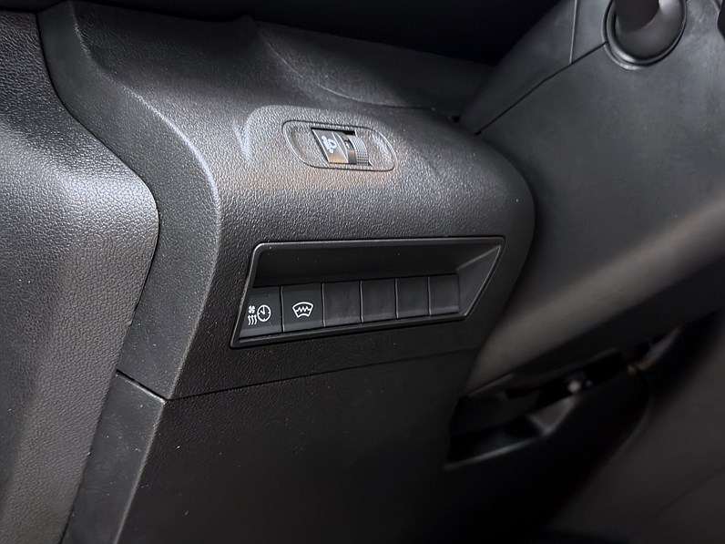 Peugeot e-Partner L2 136hk Drag V-inrett CarPlay Värmare
