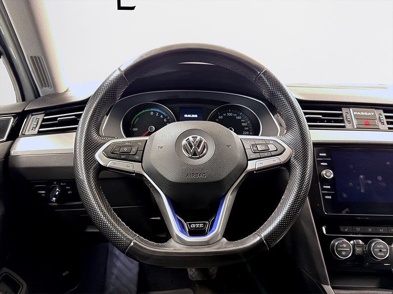 Volkswagen Passat SC GTE 218hk Helg på Moberg! Drag B-Kamera